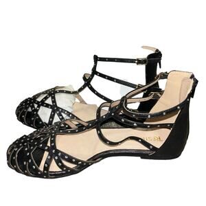 Restricted women’s carmel black laser cut flats shoes sandals (size 8.5) NEW